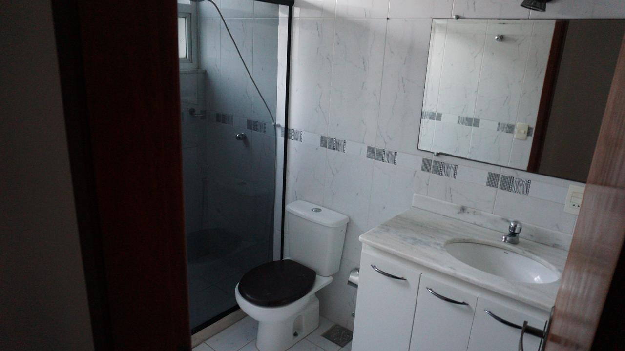 Casa 3 quartos 2 banheiros e duas vagas em Serra Grande Itaipu Niterói