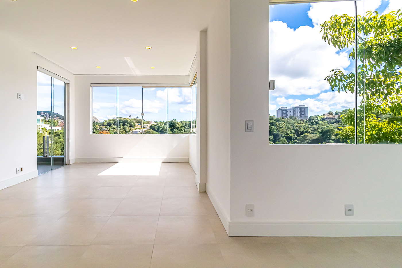 Casa - Av. Nelson Oliveira Silva - Vila Progresso -1.936 m²