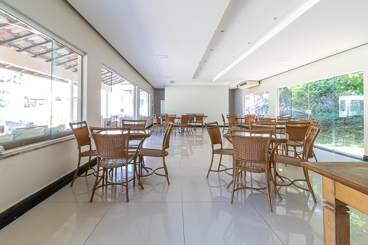 Casa - Av. Nelson Oliveira Silva - Vila Progresso -1.936 m²