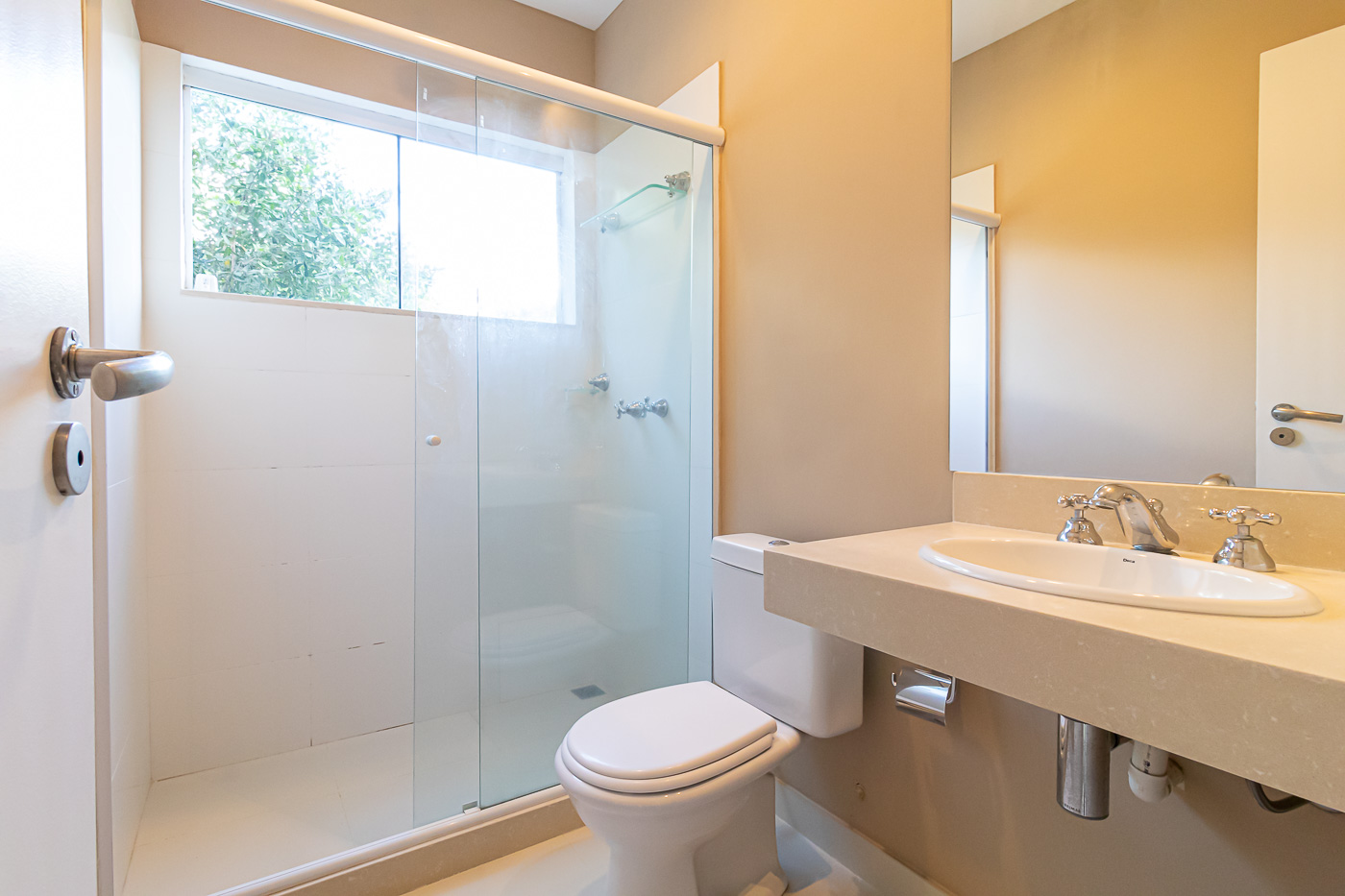 Casa - Av. Nelson Oliveira Silva - Vila Progresso -1.936 m²