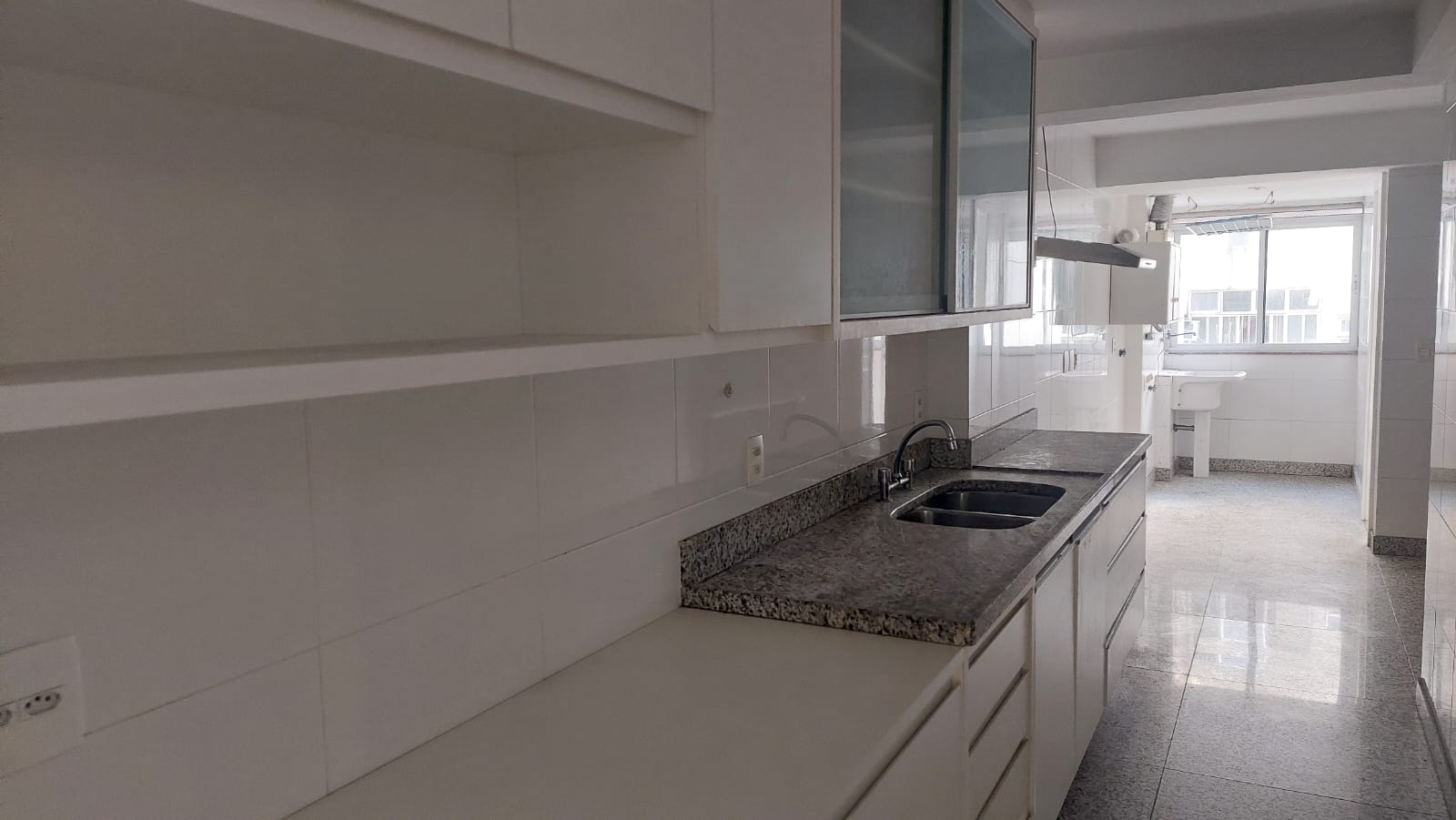 Locação Apartamento - 4 quartos - 4 Suites - Leblon