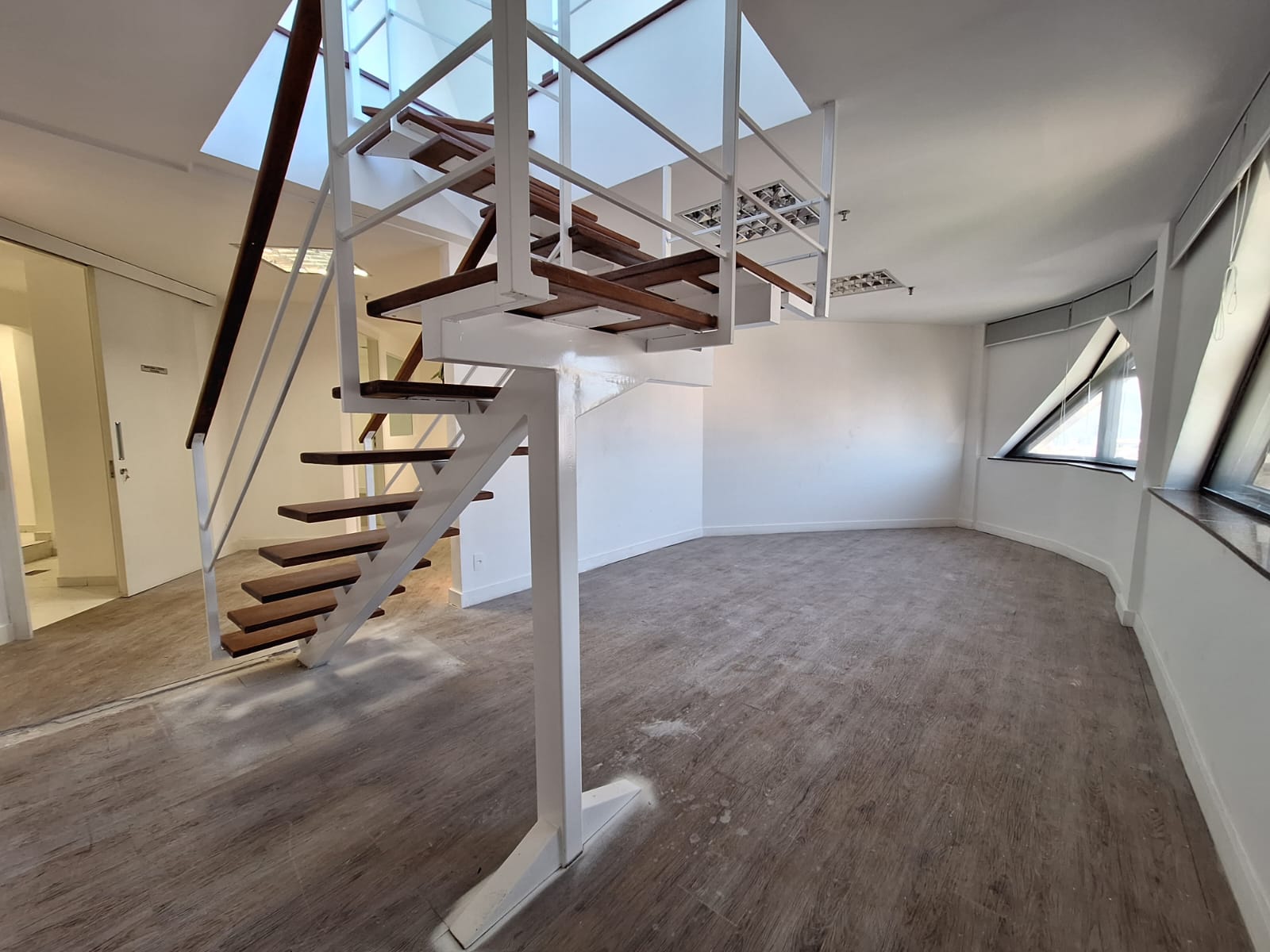 Andar Inteiro - Leblon - 380 m²