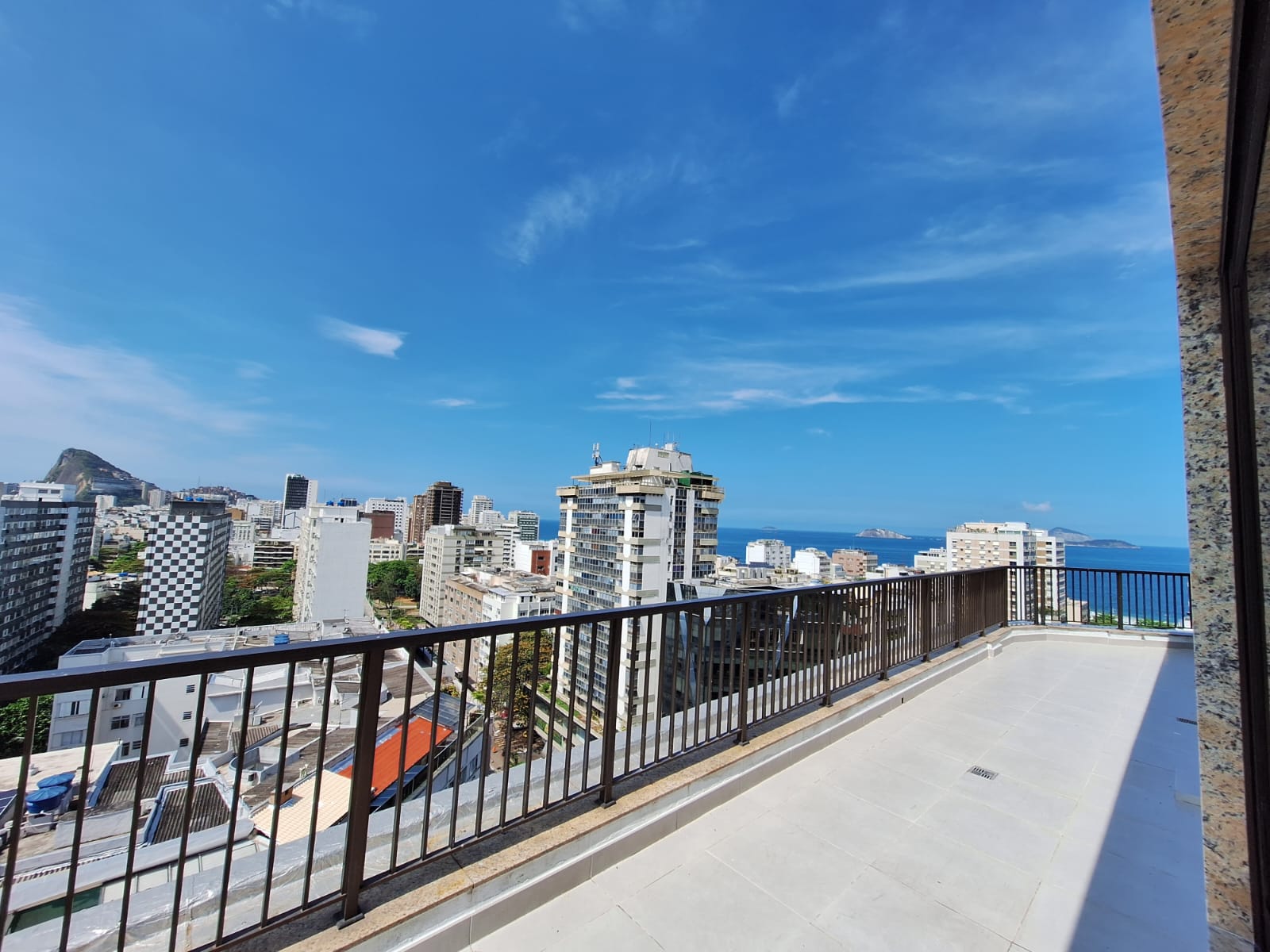 Andar Inteiro - Leblon - 380 m²