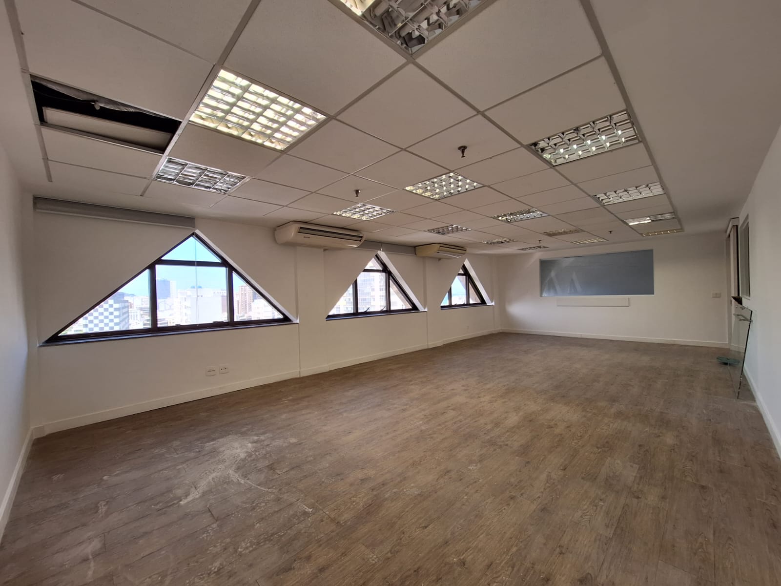 Andar Inteiro - Leblon - 380 m²