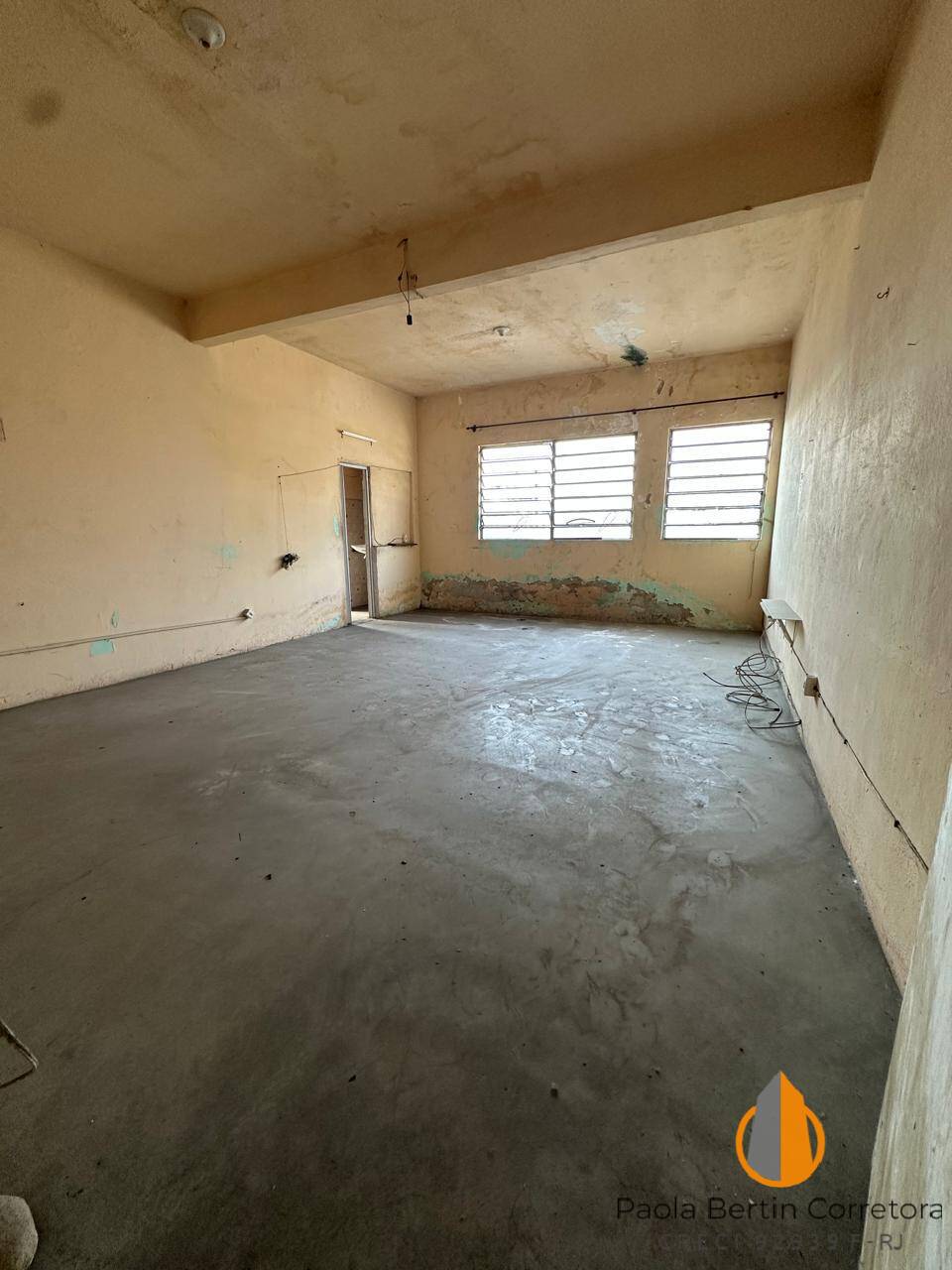 VENDA - Travessa Paim Ferreira Paim - São Gonçalo